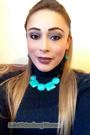 151590 - Yudy Age: 48 - Colombia