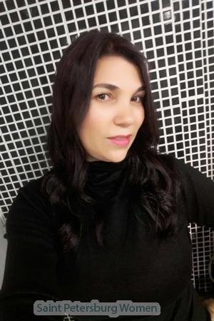 176033 - Adriana Age: 48 - Colombia