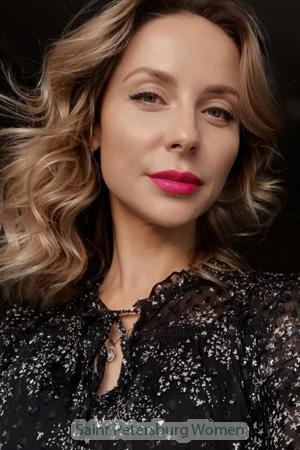 203964 - Ekaterina Age: 40 - Russia
