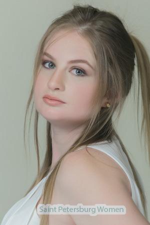 207422 - Daniela Age: 34 - Colombia