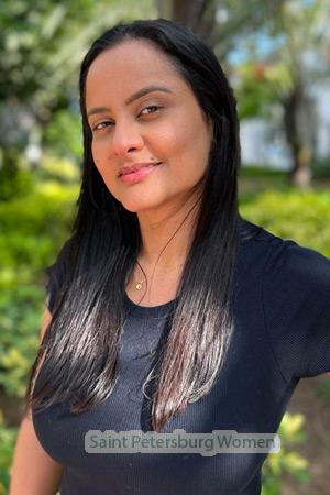 210697 - Karen Age: 41 - Colombia