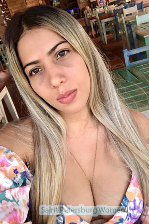 212151 - Monica Age: 32 - Colombia