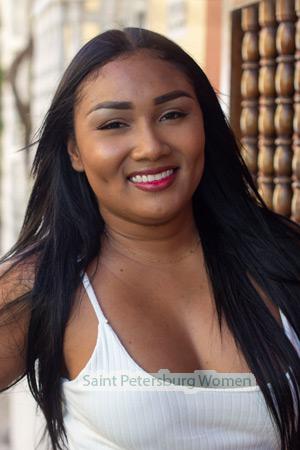 212474 - Julieth Age: 28 - Colombia