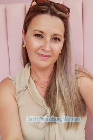 219324 - Marianela Age: 46 - Costa Rica