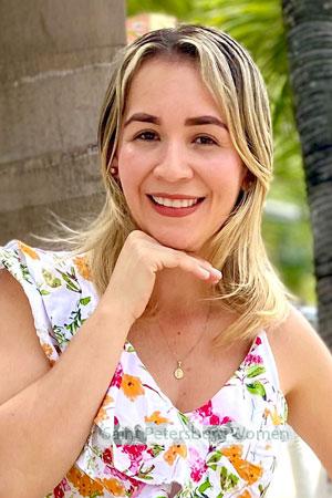 223719 - Tatiana Age: 40 - Colombia