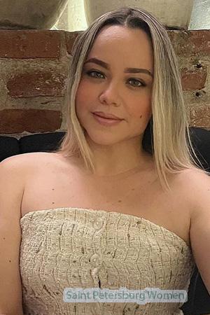 226413 - Iseth Age: 39 - Colombia